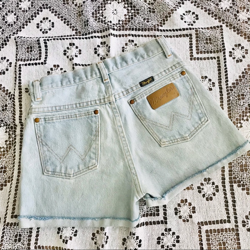 Wrangler high rise denim jean cutoff shorts